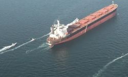 مرور 7 سفن من مضيق هرمز خلال الـ24 ساعة الماضية